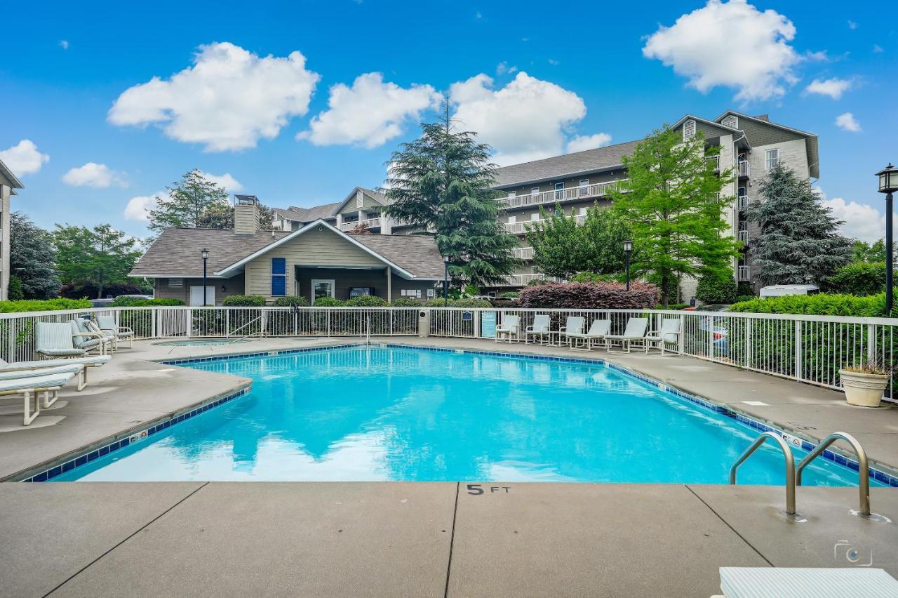 Livin It Up Whispering Pines 632 Apartment Пиджен Фордж Екстериор снимка
